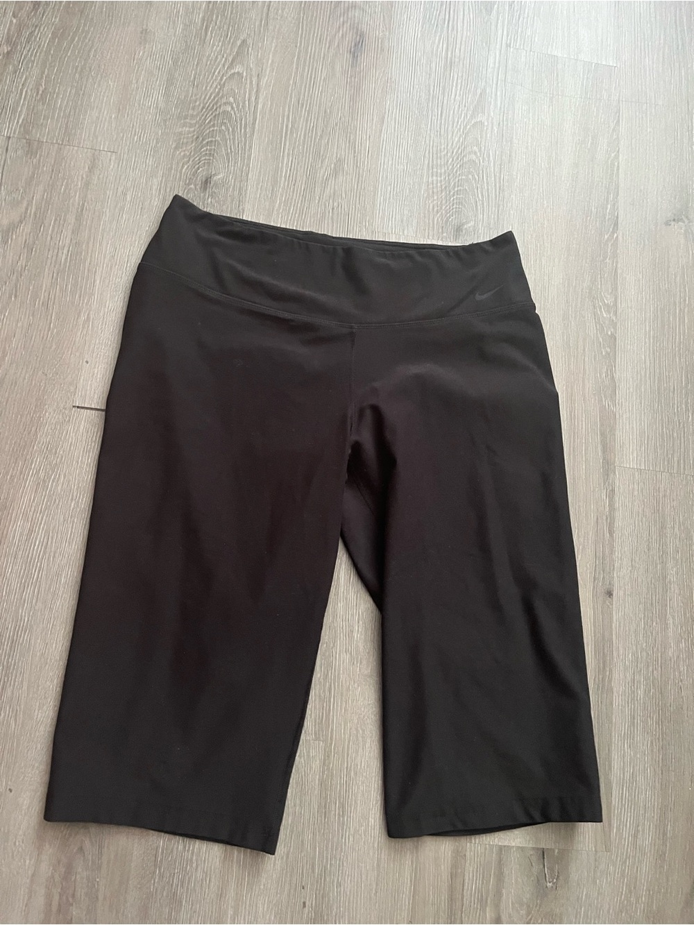 Nike Women’s L Black Dri-FIT High-Waist Athletic Long Shorts